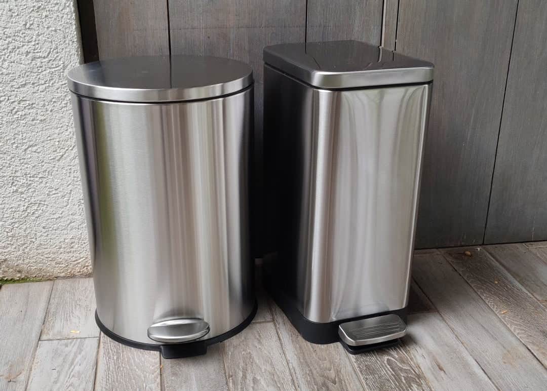 Basureros de acero inoxidable